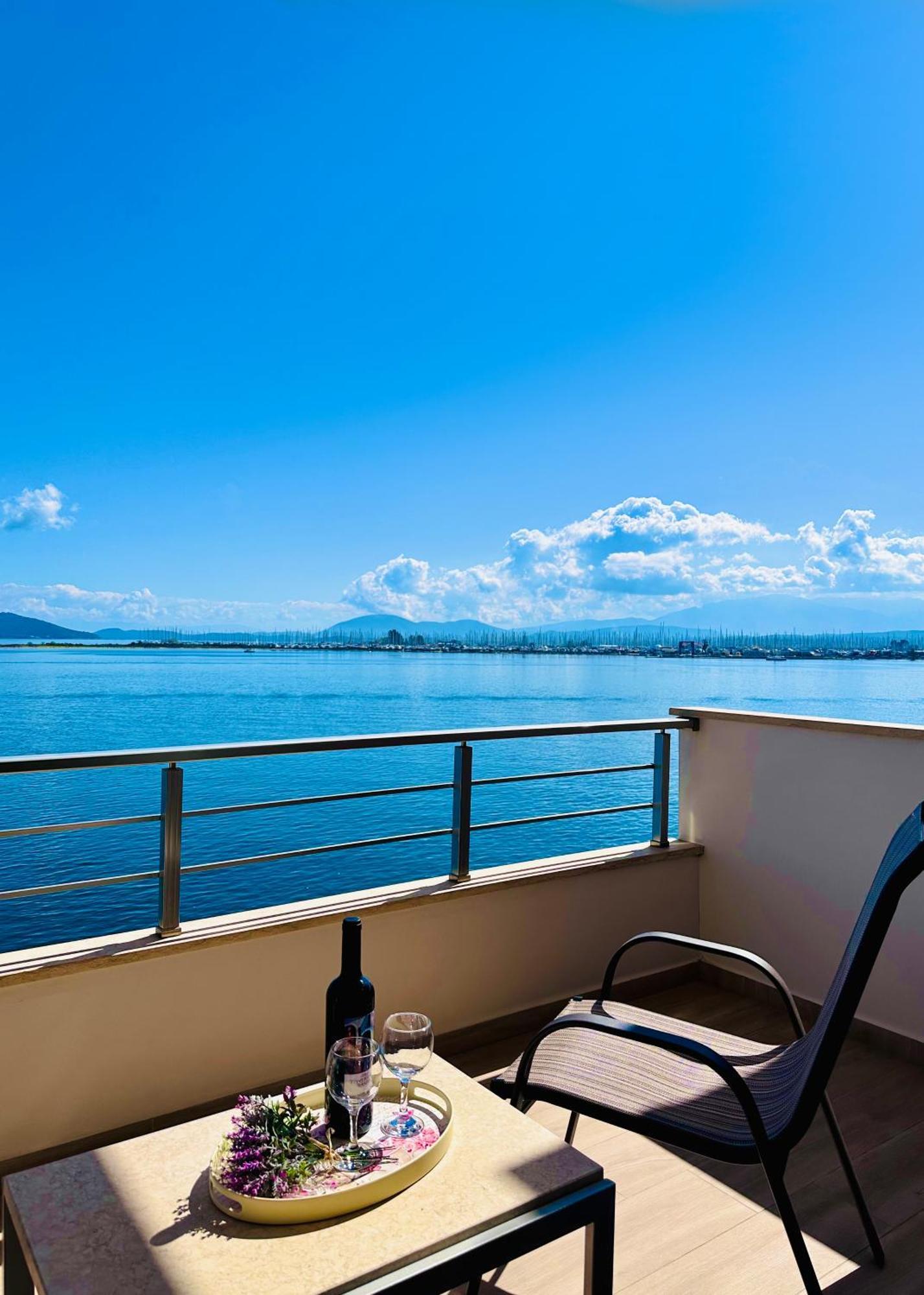 Bluish 3A Apartment Preveza Exterior foto
